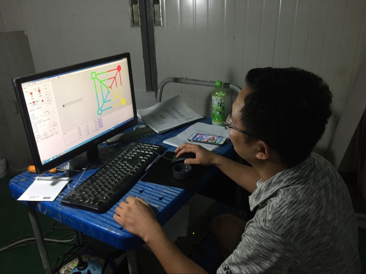四激光、四振鏡、全球最大臺面陶瓷激光燒結(jié)3D打印機在中國下線