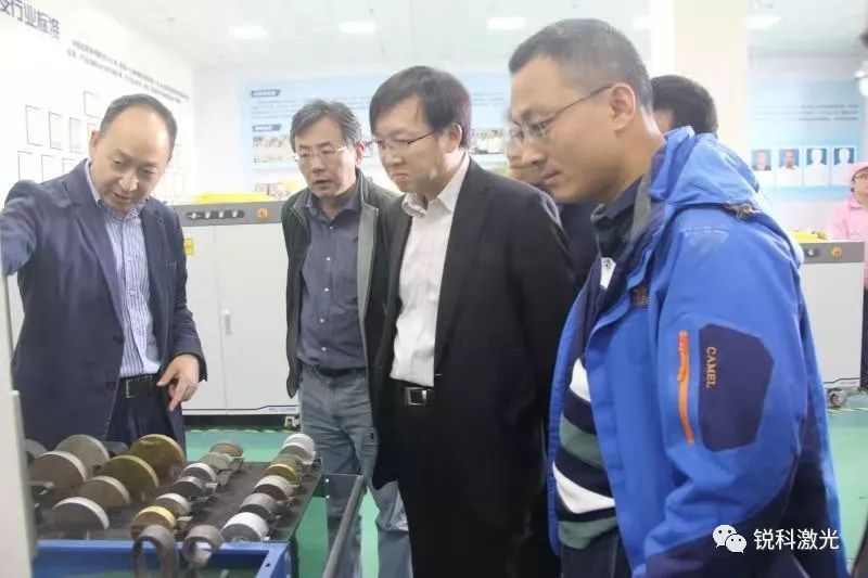 國家重點研發計劃項目 “工業級大功率光纖激光器關鍵技術及產業化” 順利通過科技部中期檢查