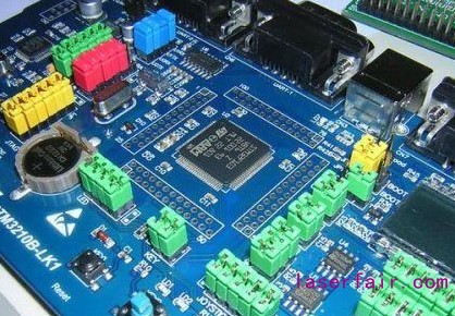 是什么讓汽車電子PCBA的激光焊接加工發展利好？